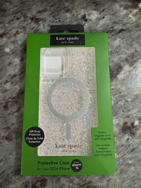 kate spade Sparkle MagSafe iPhone Case — Holographic Silver Glitter